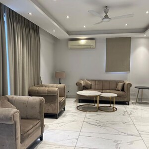 Living Room in 5 BHK Builder Floor at Sector 14 – for Sale