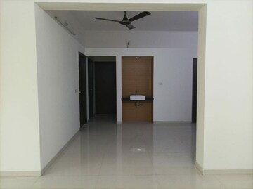 Room in 3 BHK Apartment at Prahlad Nagar – for Rent