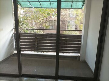 Room in 3 BHK Apartment at Prahlad Nagar – for Rent