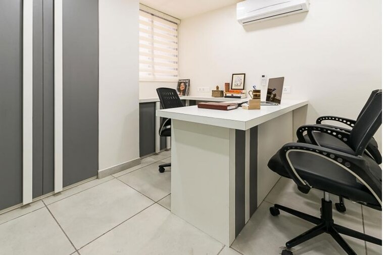 Team Area, prahlad nagar Commercial Office Space 1230 Sq.Ft. In Prahlad Nagar Ahmedabad 10013181