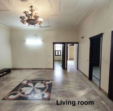 Building Lobby in 3 BHK Builder Floor at Pitampura – for Sale