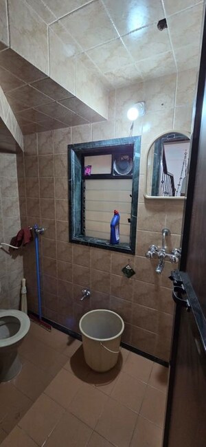 Bathroom in 4 BHK Villa at Chembur – for Rent