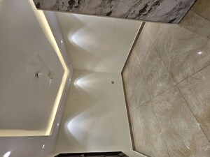 Furnished Amenities in 3 BHK Builder Floor at Green Fields Colony – for Sale