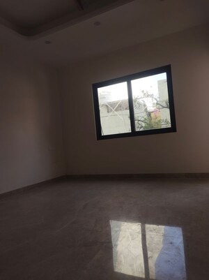 Room in 3 BHK Builder Floor at East Of Kailash – for Sale