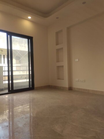 Room in 3 BHK Builder Floor at East Of Kailash – for Sale