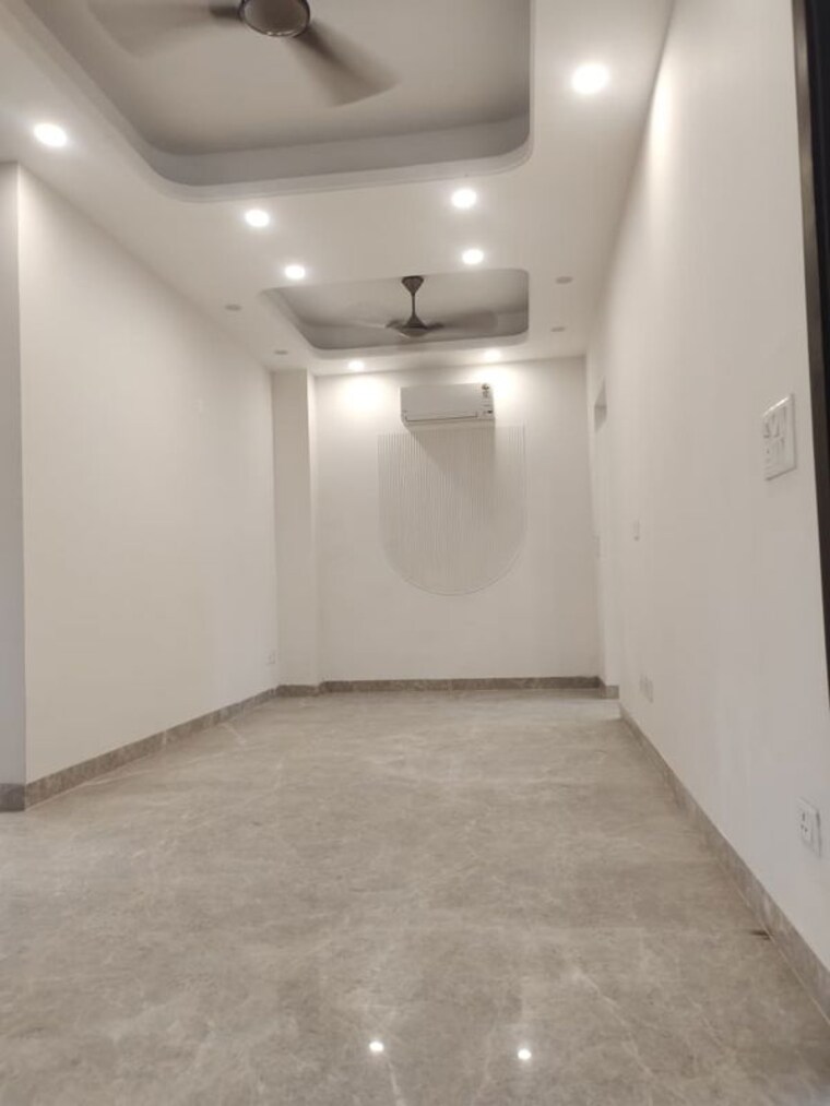 undefined, east of kailash 3 Bedroom 2000 Sq.Ft. Builder Floor In East Of Kailash Delhi 10013235