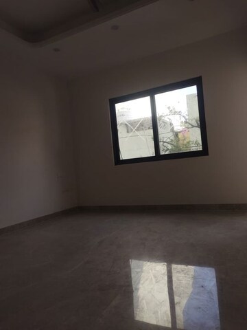 Room in 3 BHK Builder Floor at East Of Kailash – for Sale