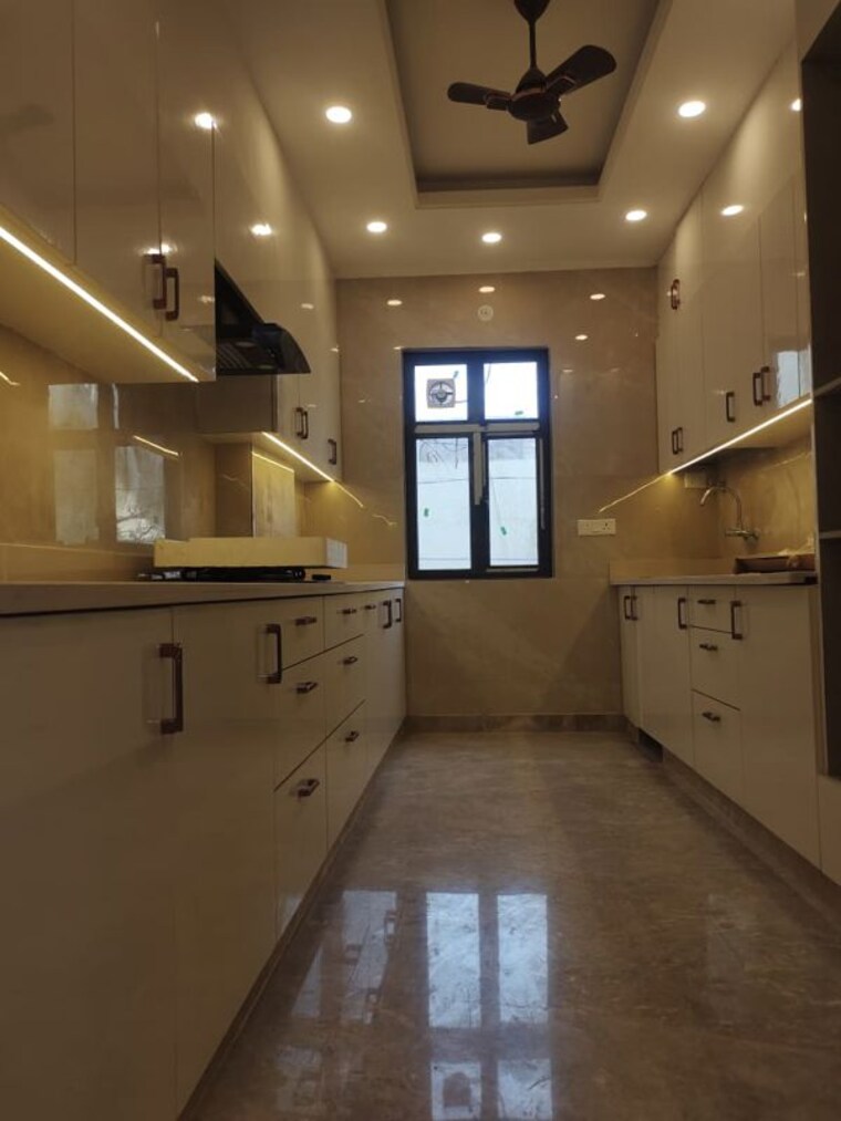 Kitchen, east of kailash 3 Bedroom 2000 Sq.Ft. Builder Floor In East Of Kailash Delhi 10013235