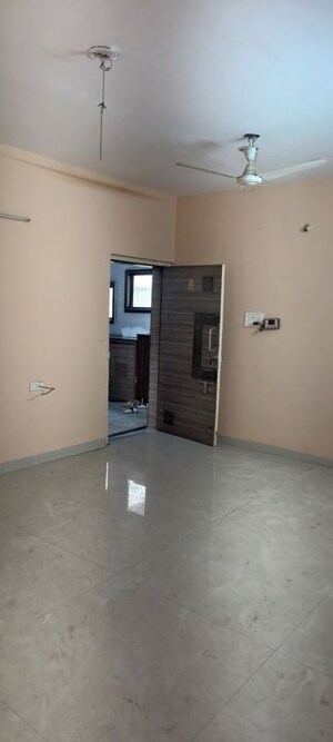 Room in 3 BHK Apartment at Shankar Nagar – for Rent