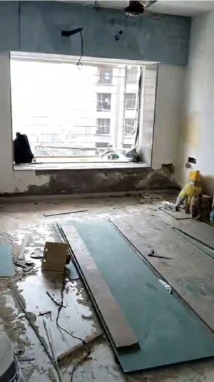 Bedroom in 2 BHK Apartment at Sindhi Society, Chembur – for Rent