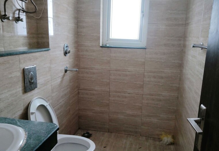 Bathroom, bptp-park-generations 3 Bedroom 1760 Sq.Ft. Apartment In Sector 37d Gurgaon 10013243