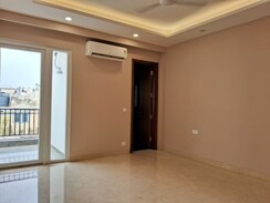 3 BHK + Servant Room Builder Floor For Rent in Defence Colony
