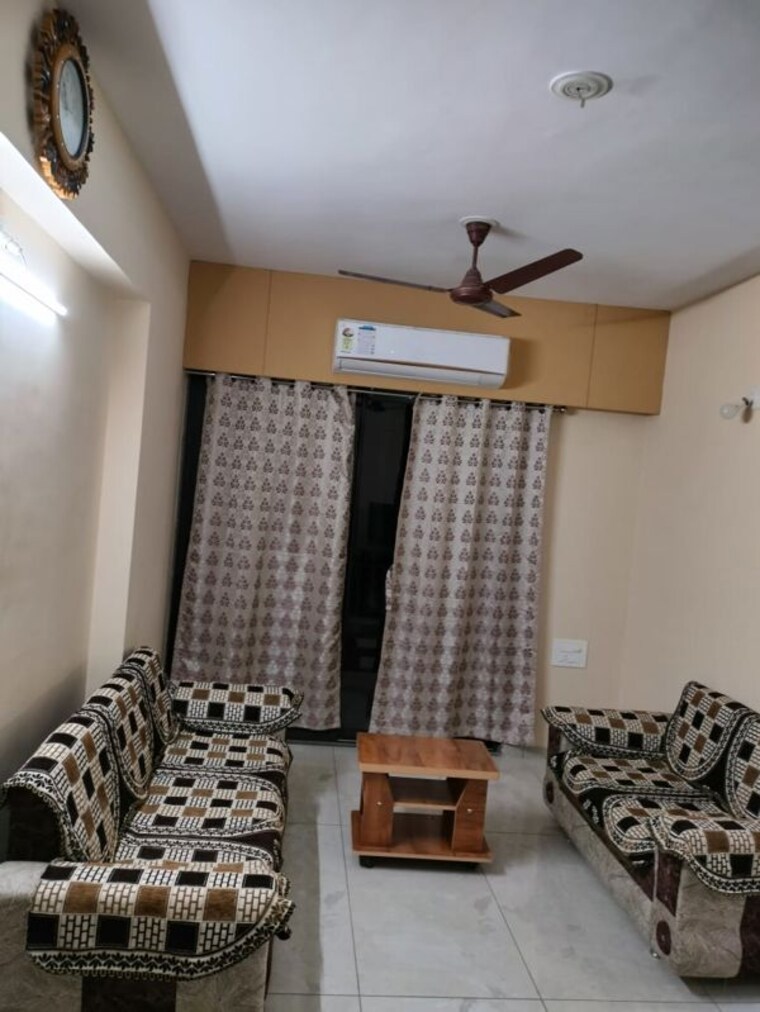 Living Room, shela 3 Bedroom 1750 Sq.Ft. Apartment In Shela Ahmedabad 10013281