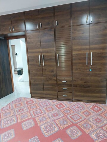 Bedroom in 2 BHK Apartment at Seven Bunglow – for Rent