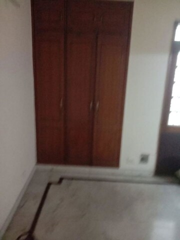 Furnished Amenities in 3 BHK Apartment at Delhi Heights, Gazipur – for Rent