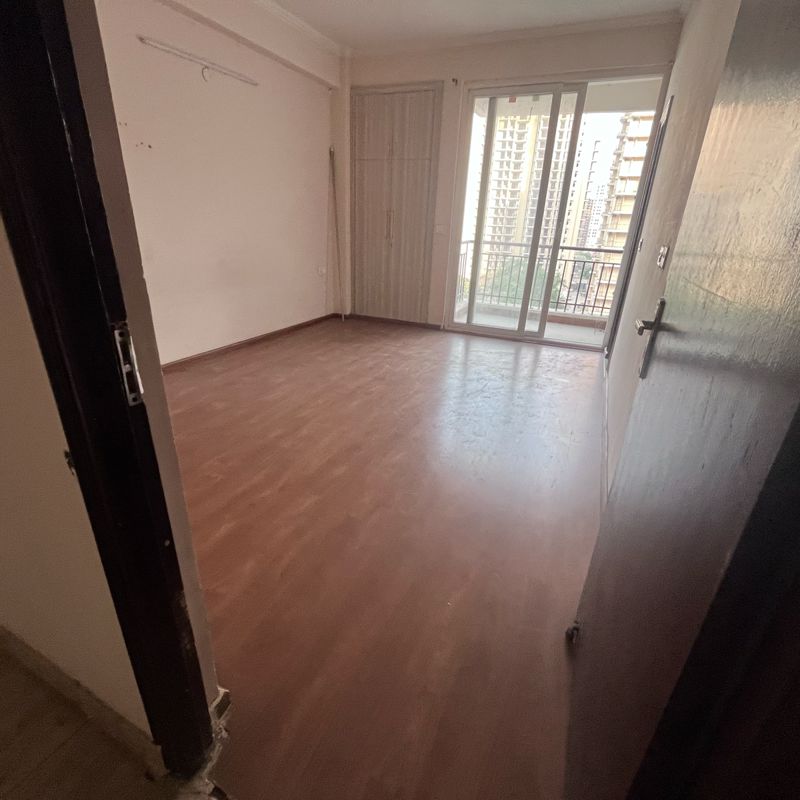 3 BHK Apartment For Rent in Amrapali Golf Homes