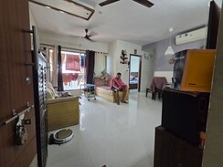 2 BHK Apartment For Rent in Royal Oasis