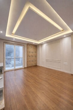 3.5 BHK + Extra Room Apartment For Sale in Smart World Orchard