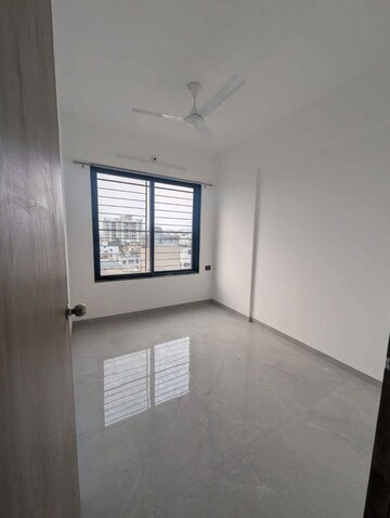 Room in 2 BHK Apartment at Unique Youtopia, Kharadi – for Rent