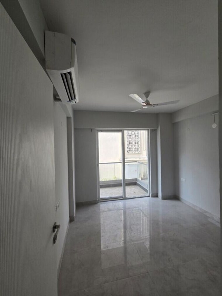 Room, signature-global-city 3.5 Bedroom 1250 Sq.Ft. Apartment In Sector 37d Gurgaon 10013359