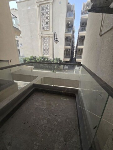 Kitchen in 3.5 BHK Apartment at Signature Global City, Sector 37d – for Sale