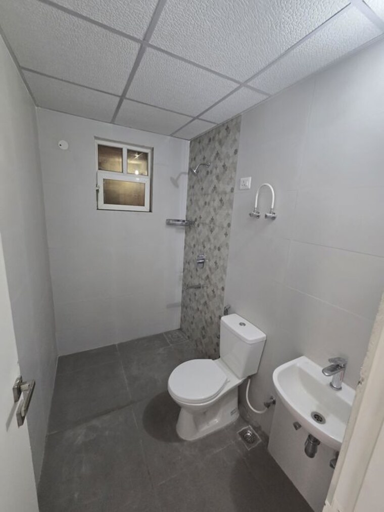 Bathroom, signature-global-city 3.5 Bedroom 1250 Sq.Ft. Apartment In Sector 37d Gurgaon 10013359