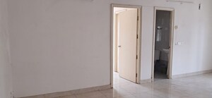 Room in 2 BHK Apartment at Amrapali Golf Homes, Sector 4 Greater Noida – for Sale