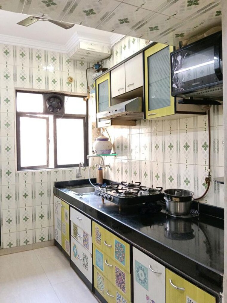 Kitchen, hiranandani-the-walk 2.5 Bedroom 737 Sq.Ft. Apartment In Ghodbunder Road Thane 10013455