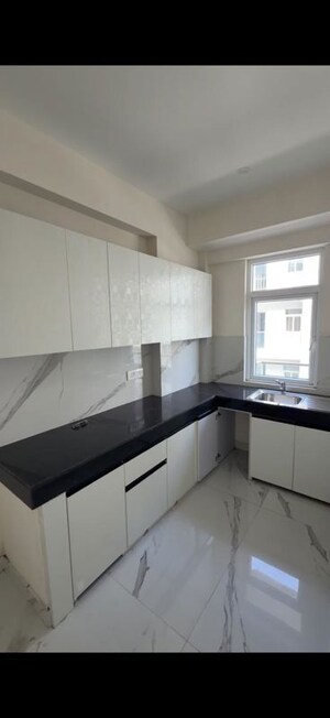 Kitchen in 2.5 BHK Builder Floor at Smart World Gems, Sector 89 – for Rent