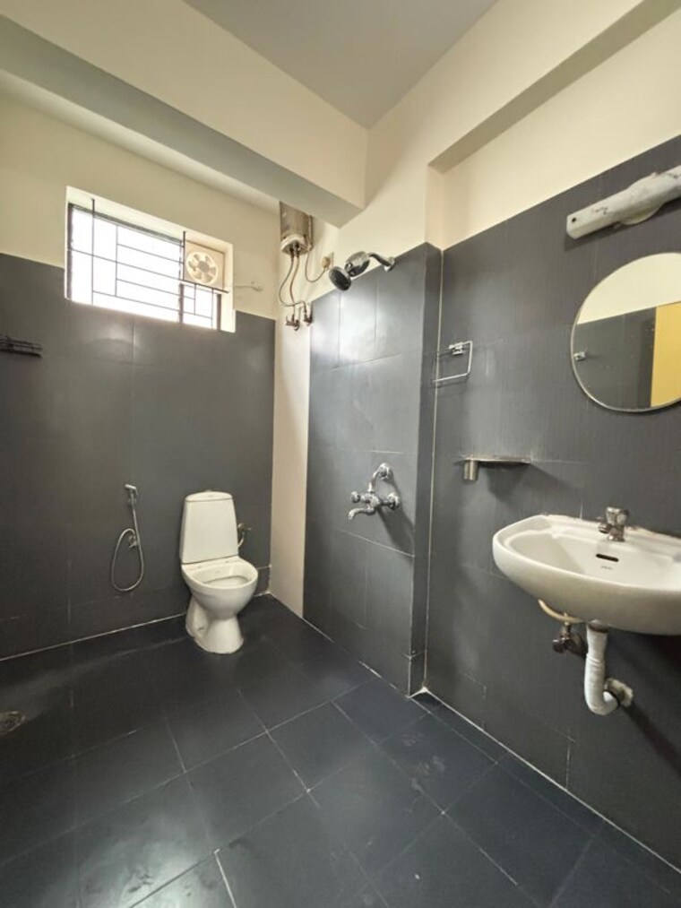 Master Bedroom, kaggadasapura 2 Bedroom 1200 Sq.Ft. Apartment In Kaggadasapura Bangalore 10013473