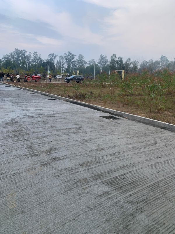 Plot For Sale in Niranjanpur
