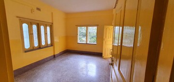 Master Bedroom in 4 BHK Apartment at Paikpara – for Rent