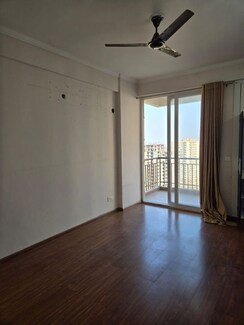 3 BHK + Pooja Room Apartment For Sale in Amrapali Golf Homes