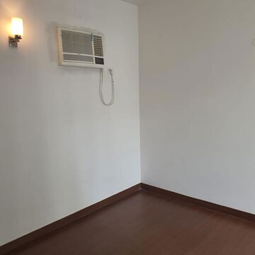 Room in 2 BHK Apartment at Umang Winter Hills, Sector 77 – for Sale