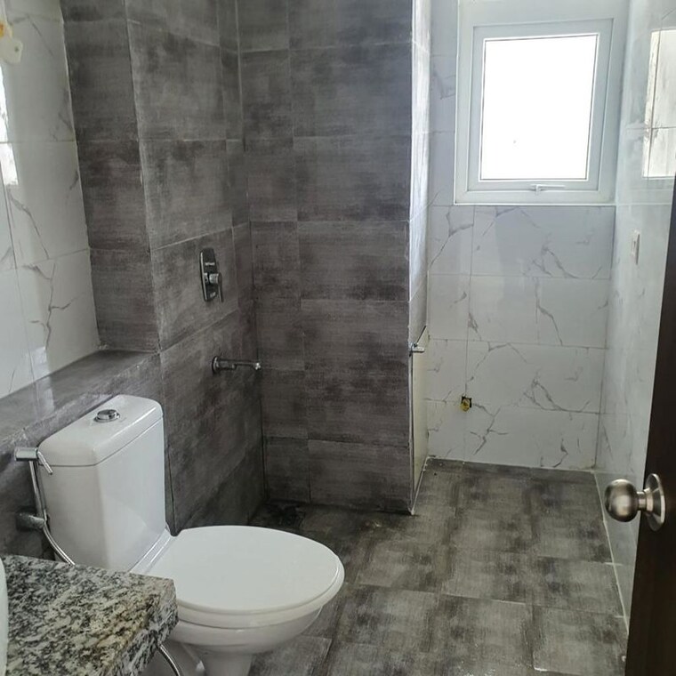 Bathroom, umang-winter-hills 2 Bedroom 1342 Sq.Ft. Apartment In Sector 77 Gurgaon 10013503