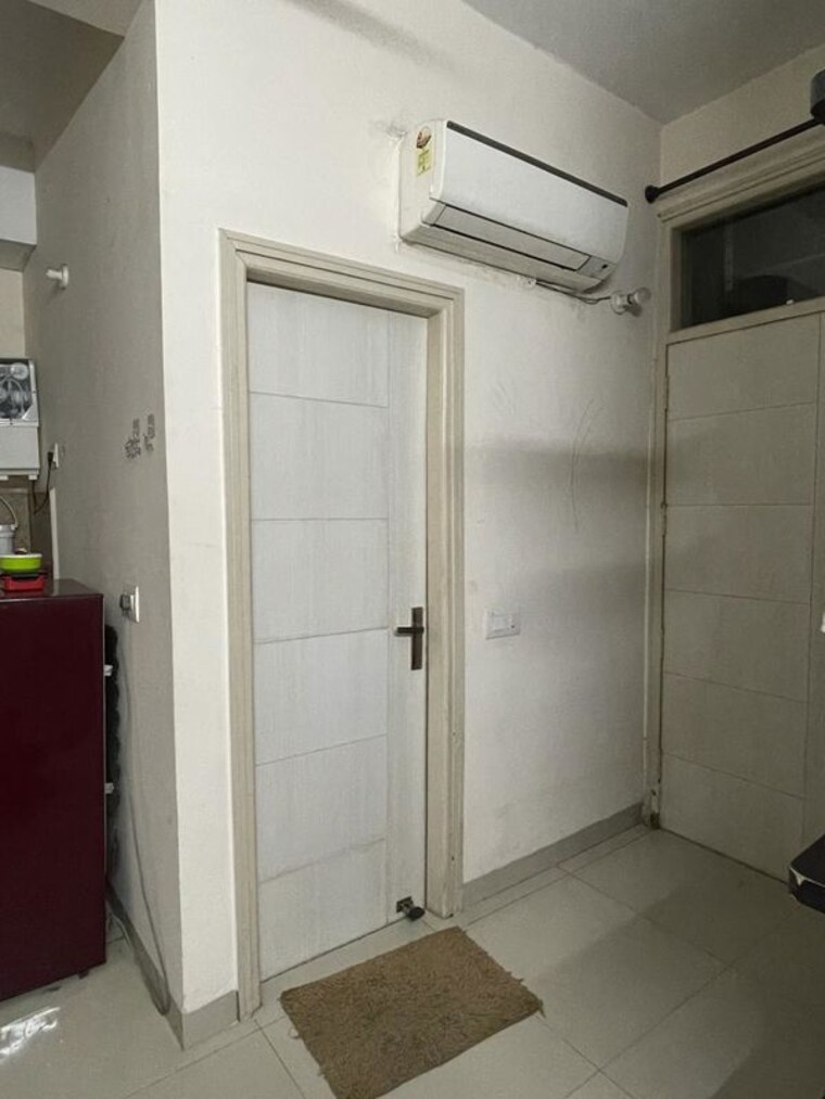 Bathroom, malwa-escon-arena 1 RK 400 Sq.Ft. Apartment In Lohgarh Zirakpur 10013532