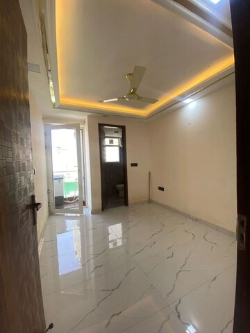 Room in 1 BHK Builder Floor at Chattarpur – for Rent