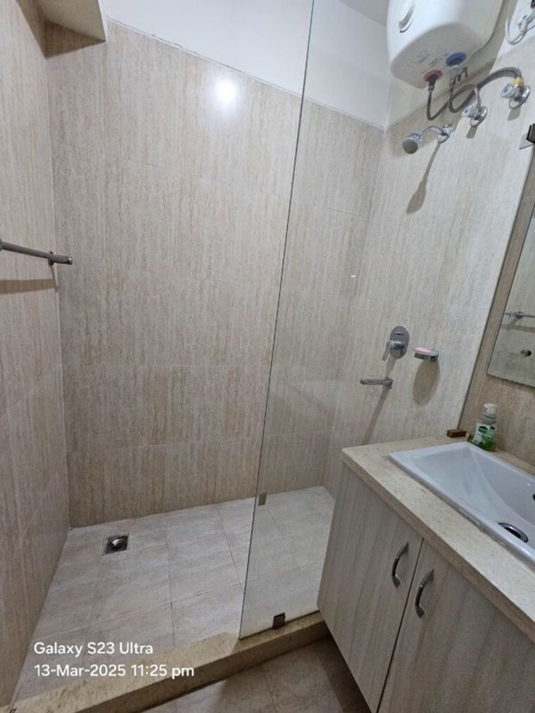 Bathroom, smart-world-gems 2.5 Bedroom 1108 Sq.Ft. Builder Floor In Sector 89 Gurgaon 10013560