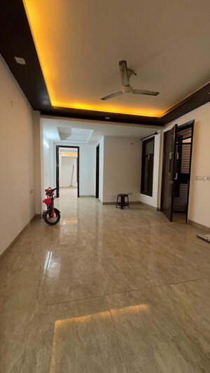 Hall in 2.5 BHK Builder Floor at Chattarpur – for Rent