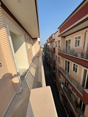 Balcony in 1 BHK Builder Floor at Chattarpur – for Rent