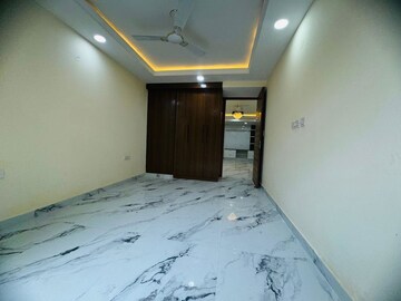 Master Bedroom in 1 BHK Builder Floor at Chattarpur – for Rent