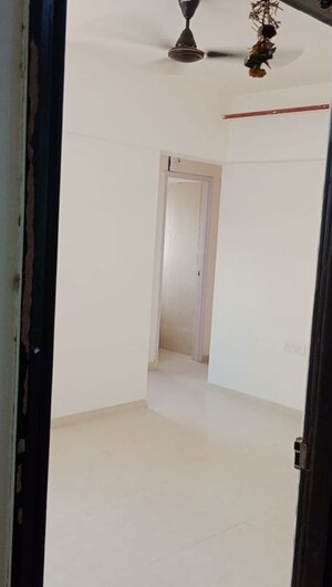 2 BHK Apartment For Rent in Runwal Gardens, Dombivli East