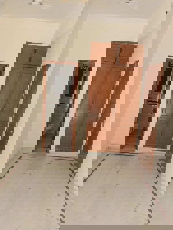 3 BHK 200 Sq.Yd. Apartment in Vidhi Apartment IP Extension