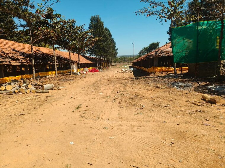 Exterior View, sushant lok i  400 Sq.Yd. Plot In Sushant Lok I Gurgaon 10013651