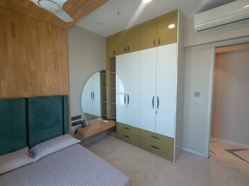 Room in 2 BHK Apartment at Sheth Auris Serenity Tower 2, Malad West – for Sale