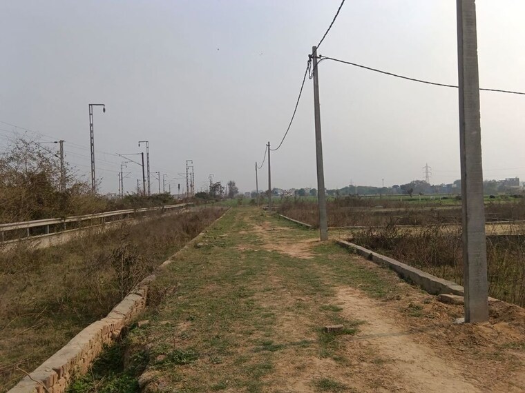 undefined, roza jalalpur  50 Sq.Yd. Plot In Roza Jalalpur Greater Noida 10013657