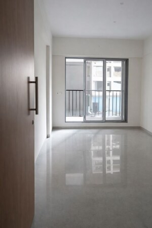2 BHK Apartment For Sale in Rajlaxmi Nakshatra Auris, Nalasopara West