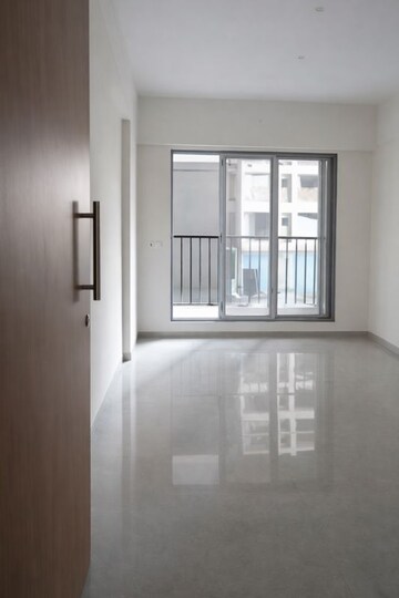 2 BHK Apartment For Sale in Rajlaxmi Nakshatra Auris, Nalasopara West