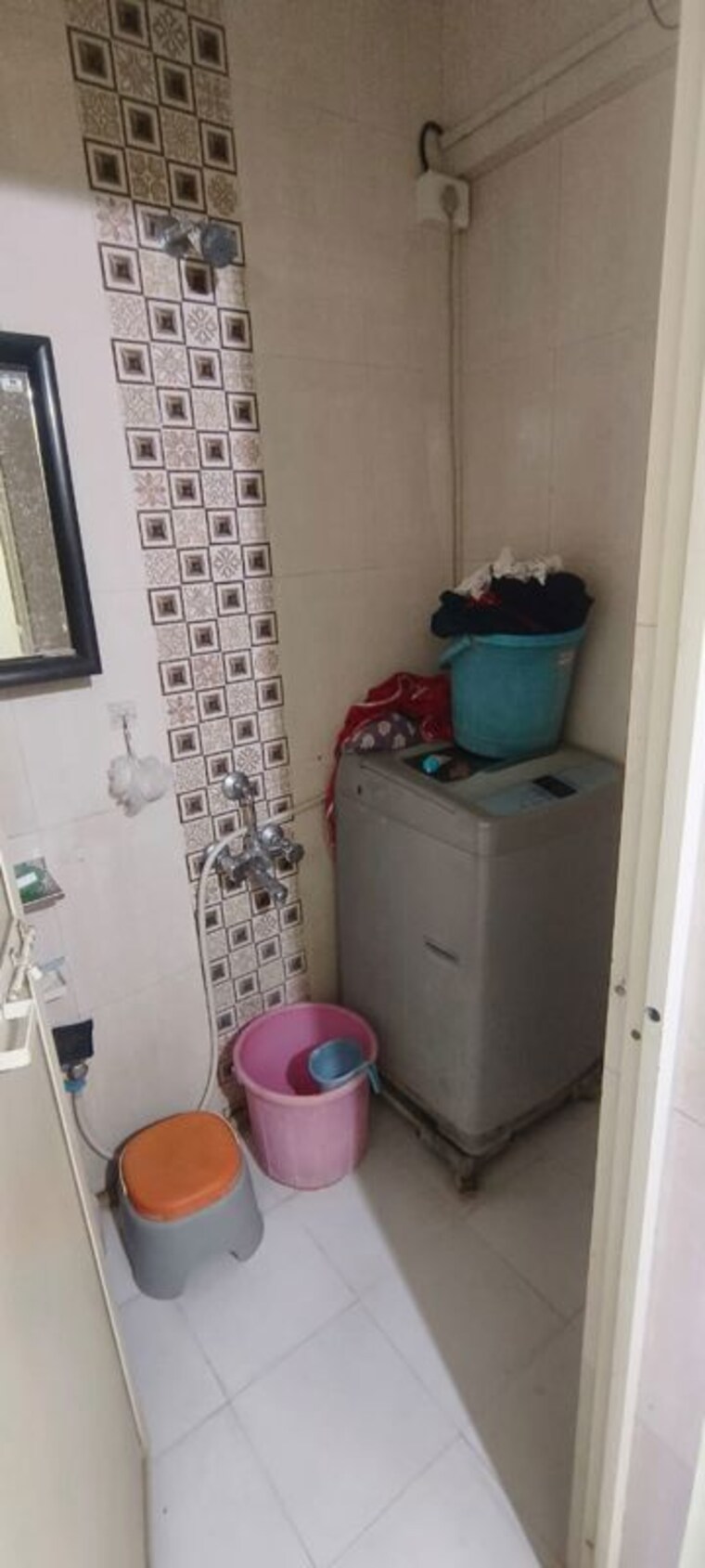 Bathroom, rahatani 1.5 Bedroom 500 Sq.Ft. Apartment In Rahatani Pune 10013669