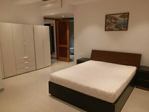 Bedroom in 6+ BHK Villa at Juhu Scheme, Juhu – for Rent